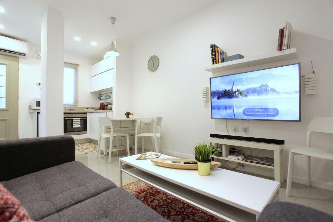 Modern Home In The Heart Of Nachlaot Jeruzsálem Kültér fotó